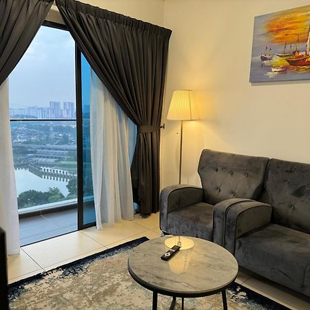 Reizz Residence By Perkasa Kuala Lumpur Esterno foto