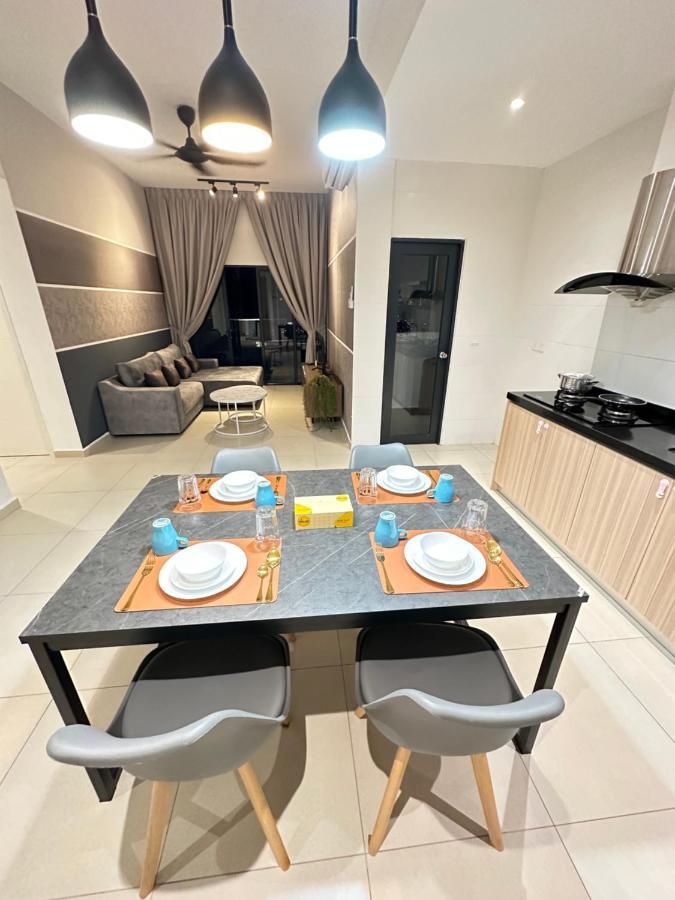 Reizz Residence By Perkasa Kuala Lumpur Esterno foto