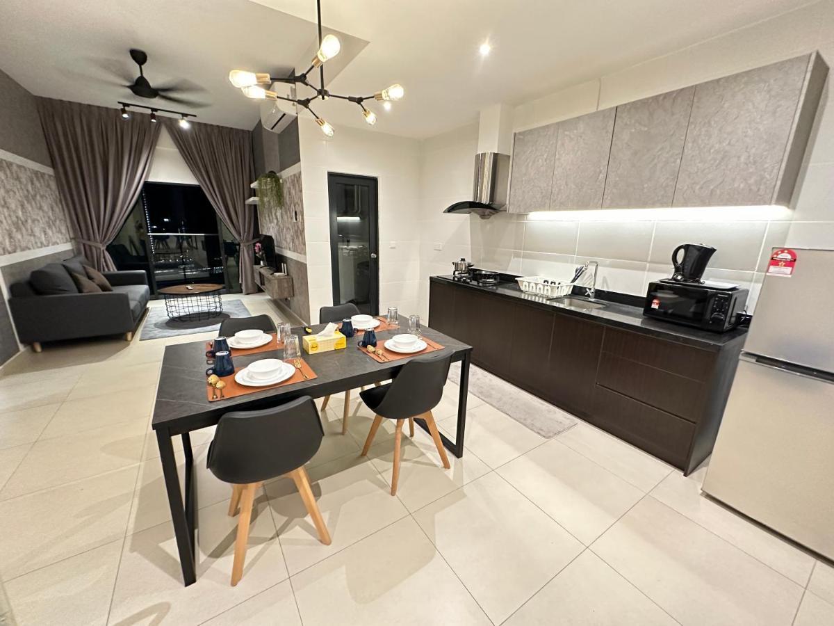 Reizz Residence By Perkasa Kuala Lumpur Esterno foto