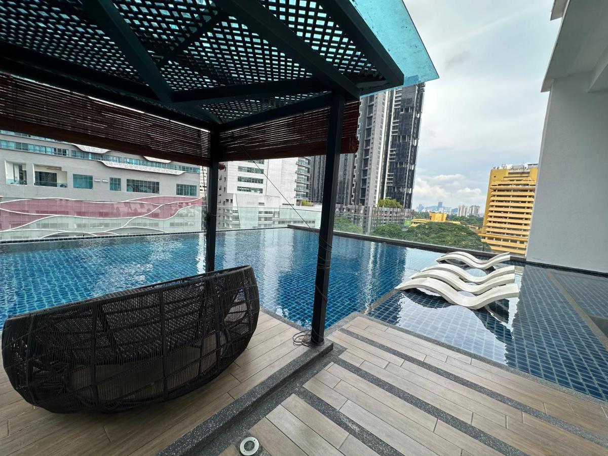 Reizz Residence By Perkasa Kuala Lumpur Esterno foto