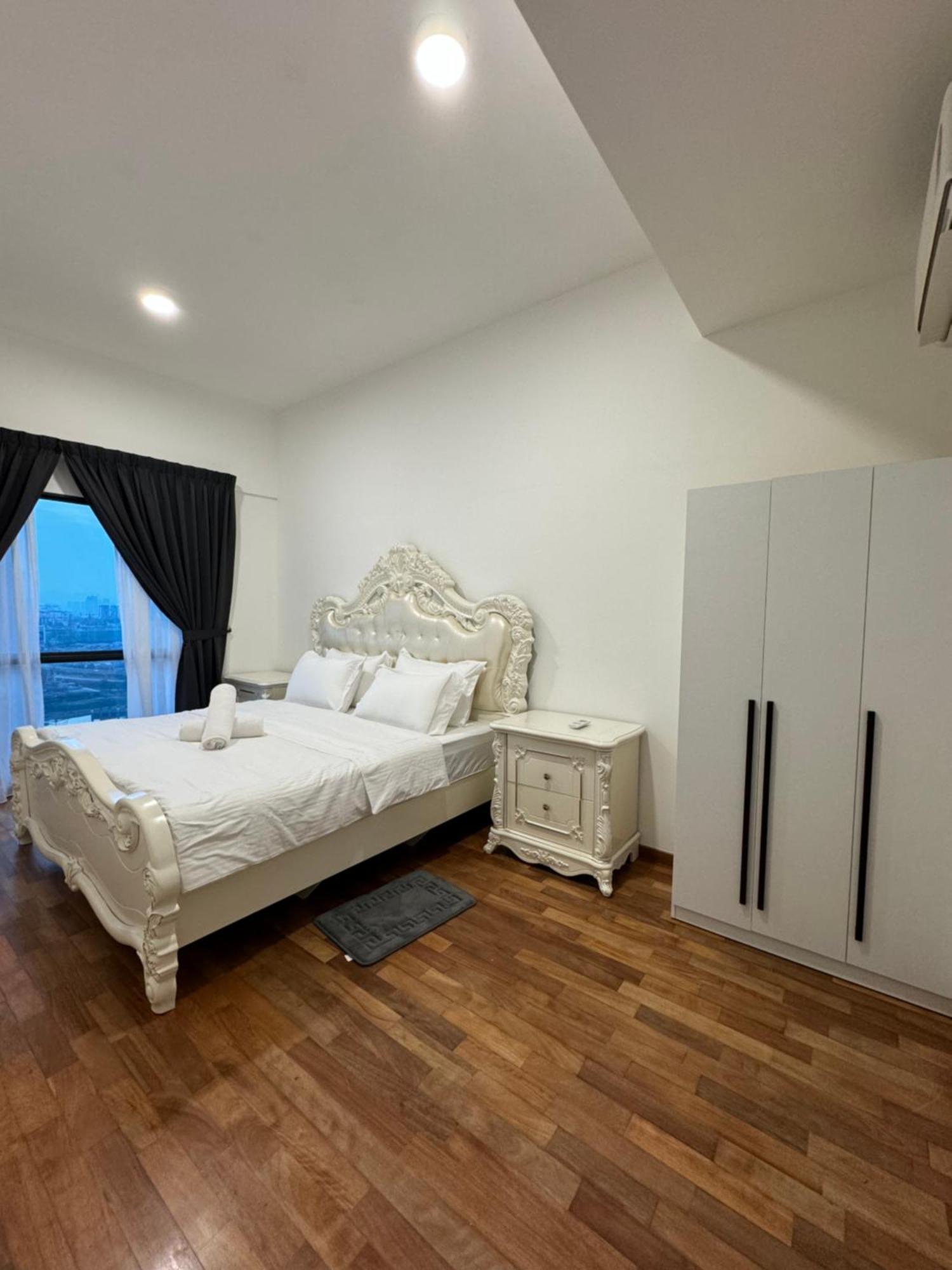 Reizz Residence By Perkasa Kuala Lumpur Esterno foto