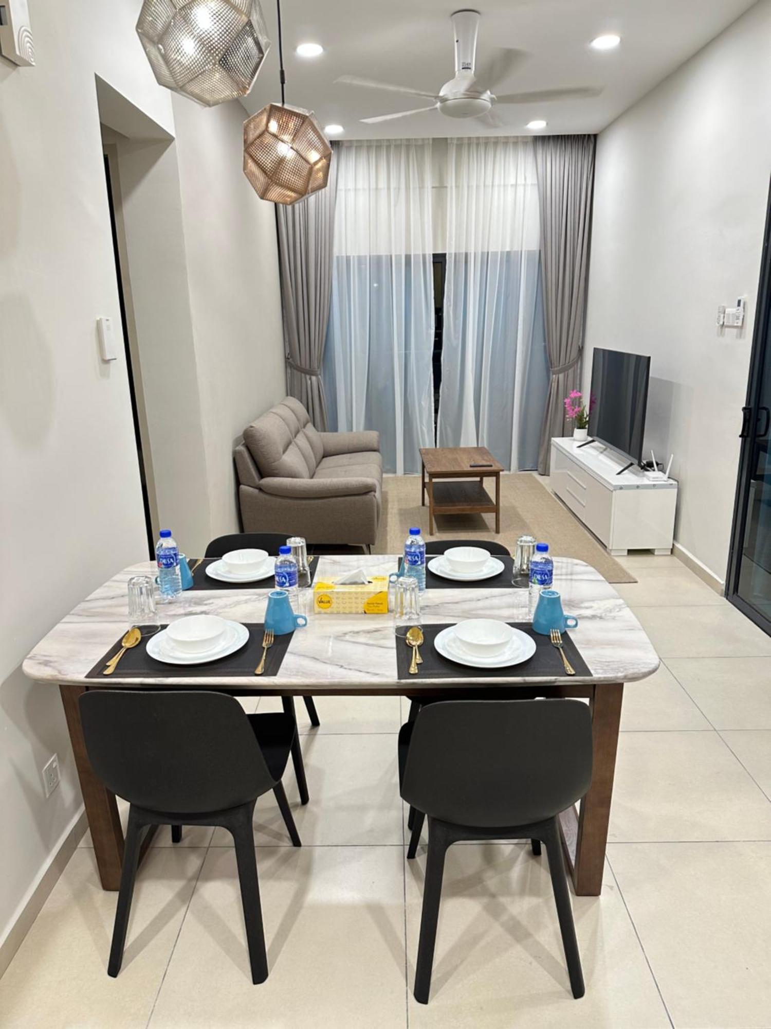 Reizz Residence By Perkasa Kuala Lumpur Esterno foto
