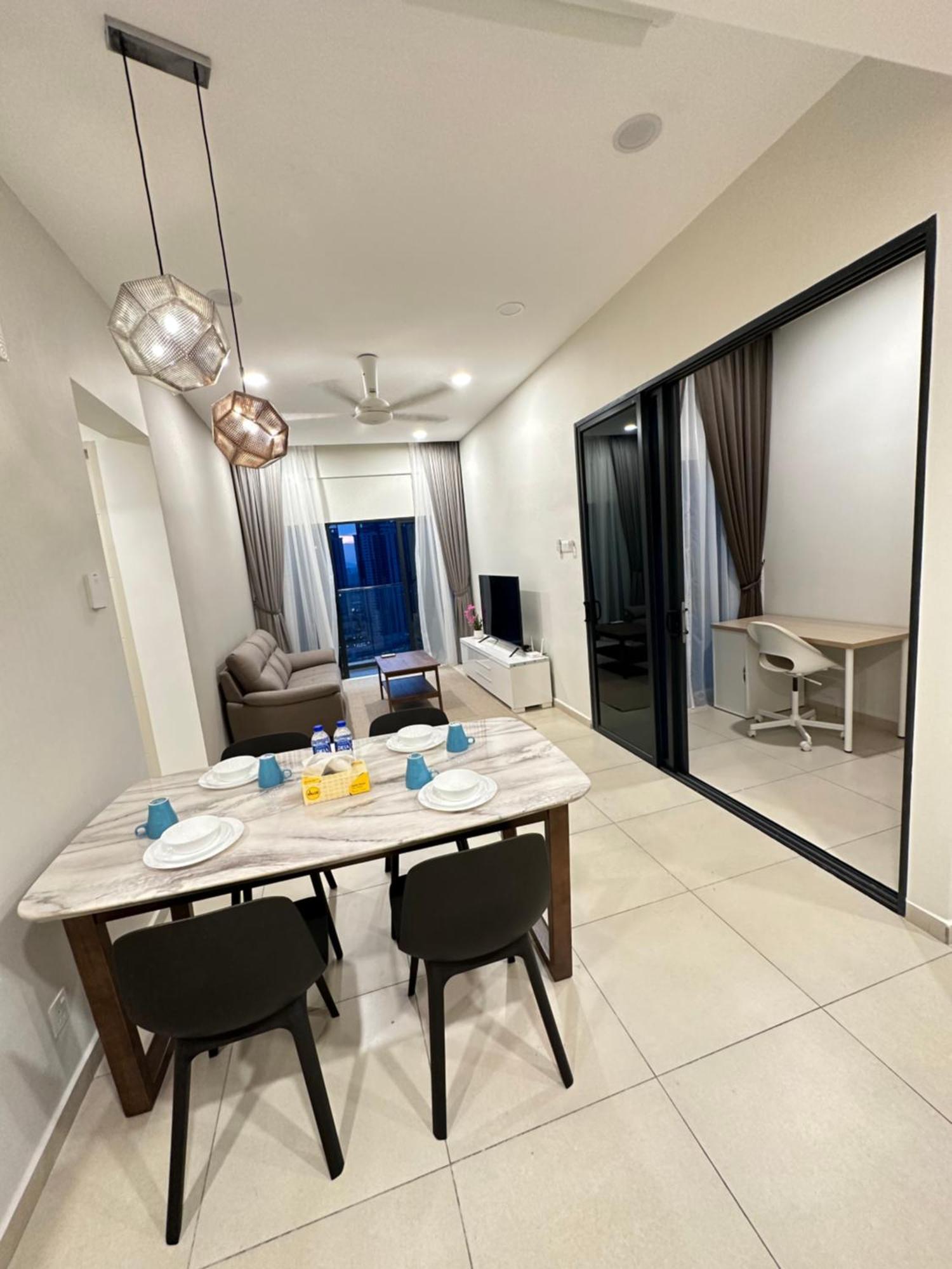 Reizz Residence By Perkasa Kuala Lumpur Esterno foto